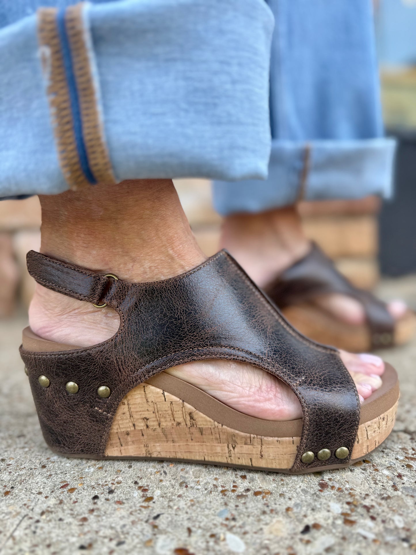 Carley Espresso Corkys